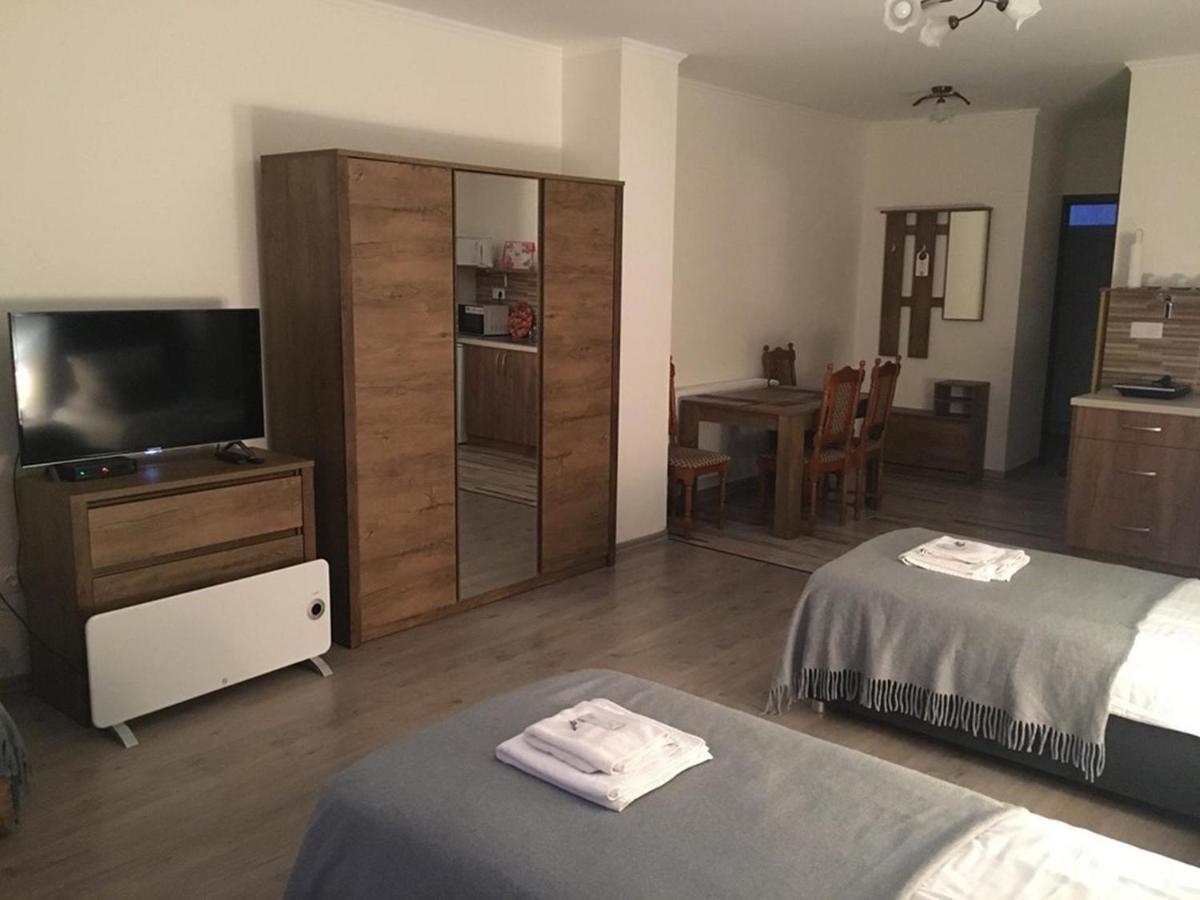 Aranykorona Apartmanhaz Miskolc Exterior photo